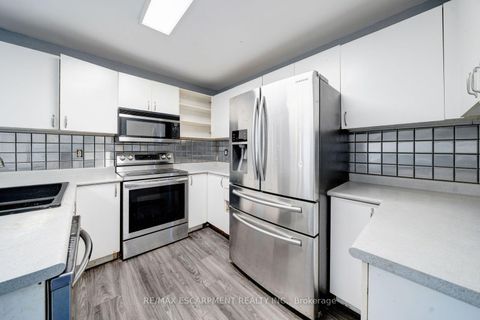 Photo 17 at 1944 Applewood Avenue, Alcona, Innisfil