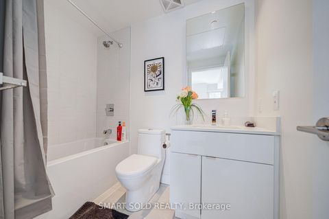 Photo 16 at 3211 - 7 Grenville Street, Bay Street Corridor, Toronto