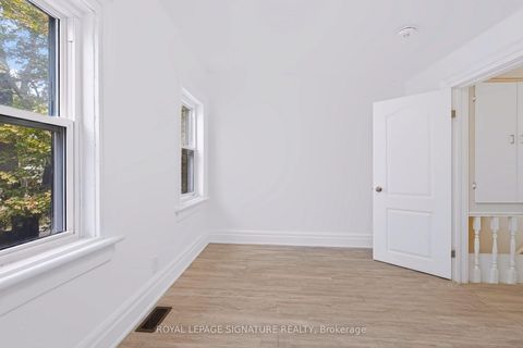 Photo 30 at 23 Myrtle Avenue, South Riverdale, Toronto