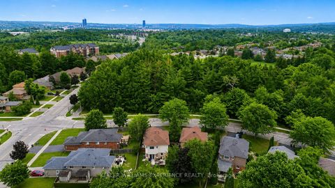Photo 32 at 60 Nicholson Drive, Ardagh, Barrie
