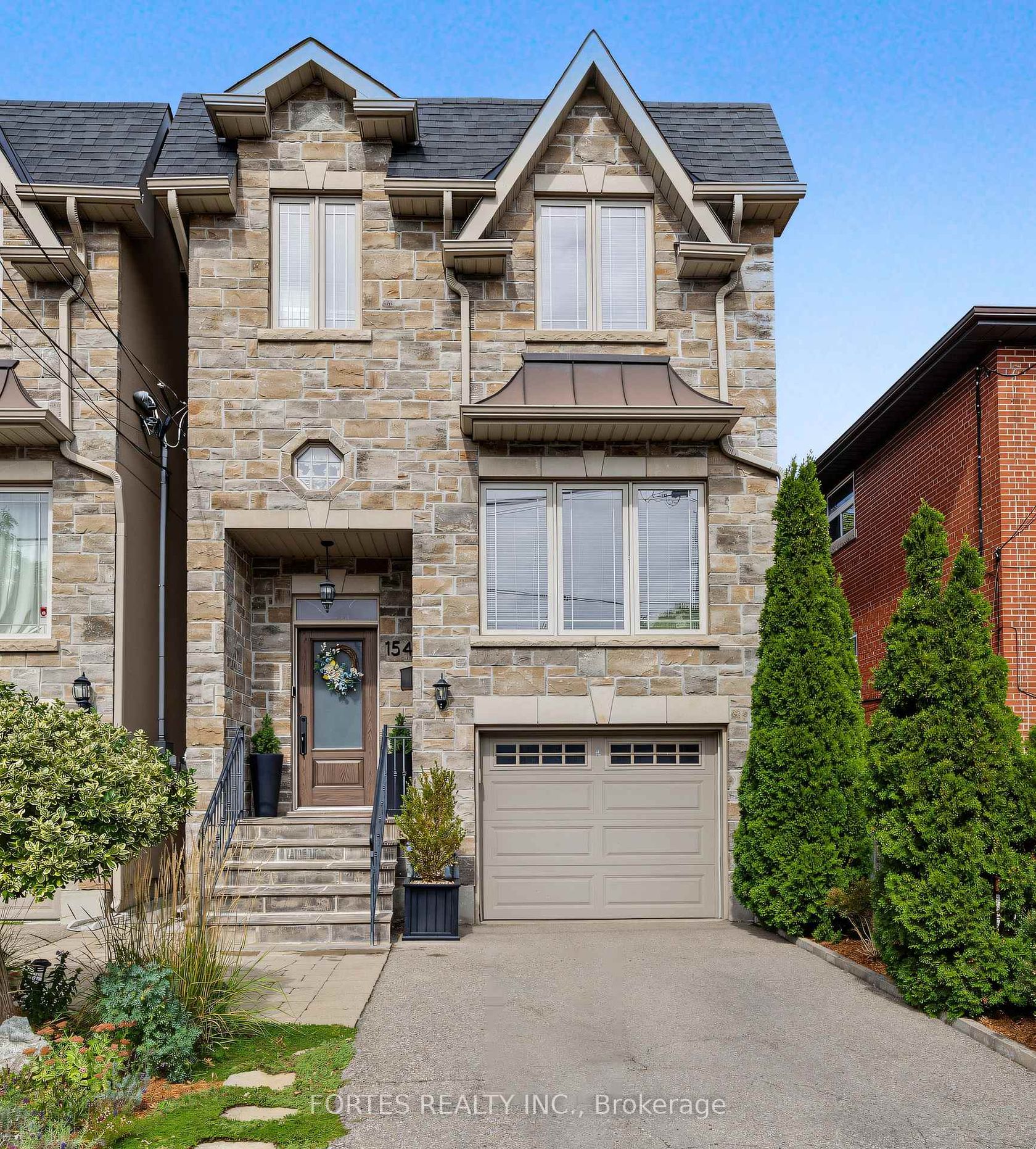 154 Holborne Avenue, East York, Toronto by Loree Meneguzzi Real Estate 154 Holborne Avenue, East York, Toronto