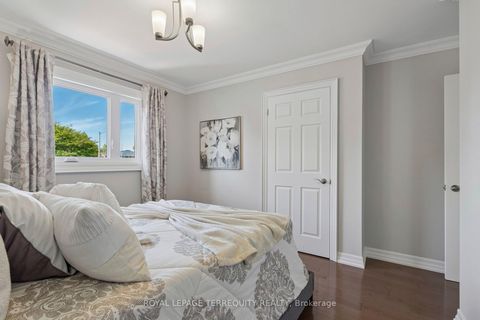 Photo 32 at 10 Scarboro Avenue, Highland Creek, Toronto