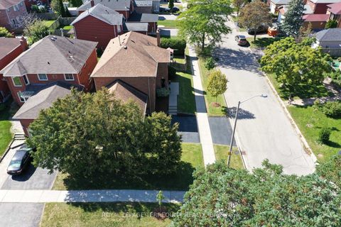 Photo 41 at 10 Scarboro Avenue, Highland Creek, Toronto