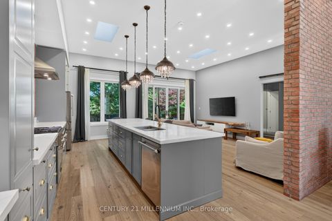 Photo 10 at 12 Legato Court, Don Mills, Toronto