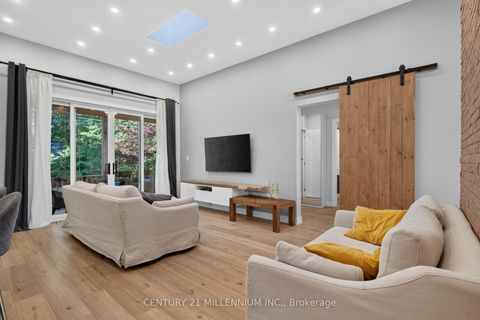 Photo 11 at 12 Legato Court, Don Mills, Toronto