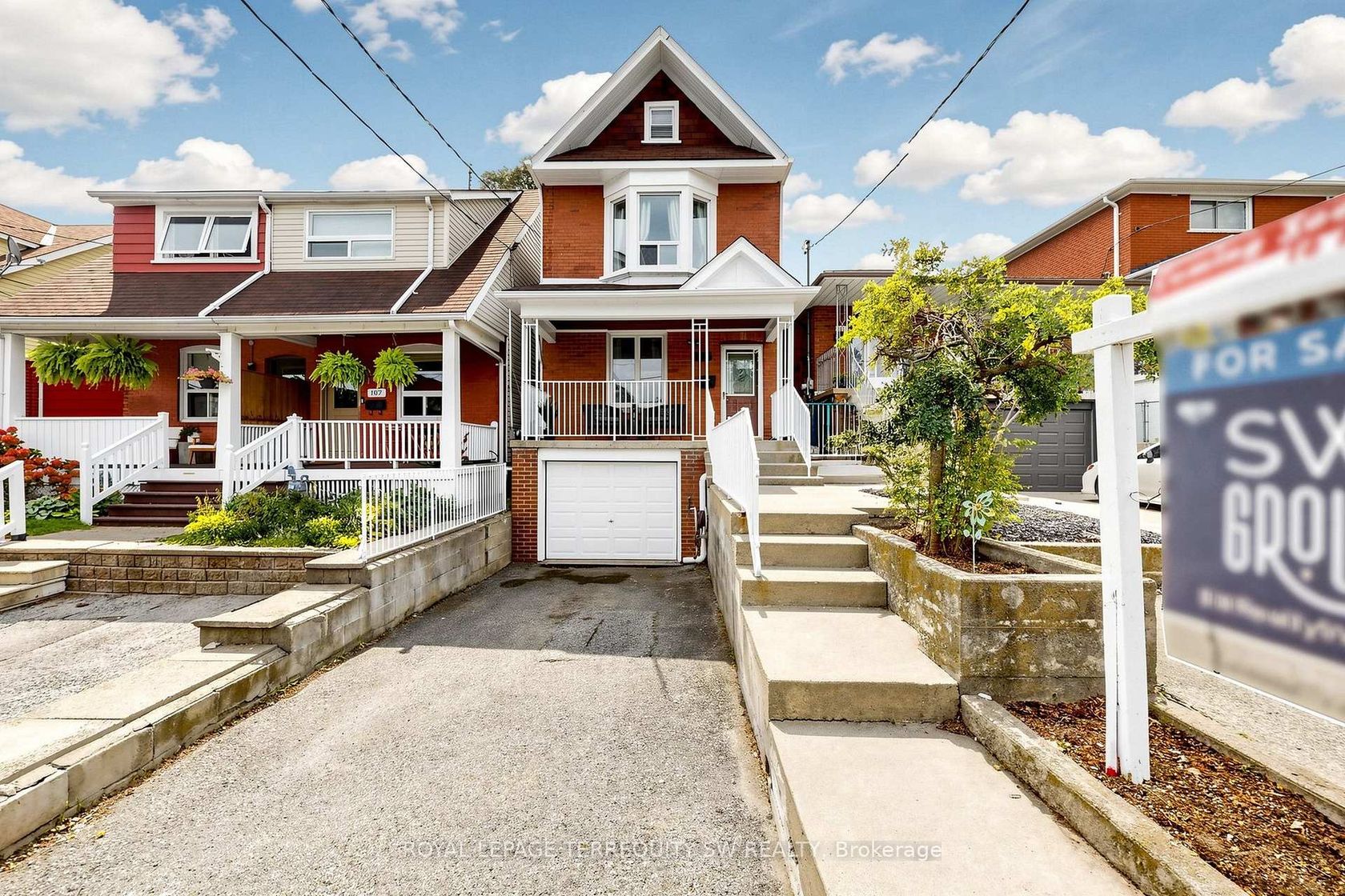 105 Barker Avenue, East York, Toronto 