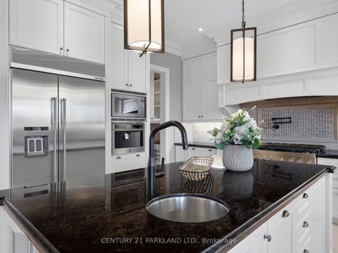 Photo 13 at 171 Oxford Street, Mill Pond, Richmond Hill