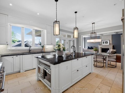 Photo 16 at 171 Oxford Street, Mill Pond, Richmond Hill
