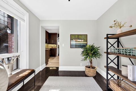Photo 10 at 33 Beatrice Street, Bellwoods, Toronto