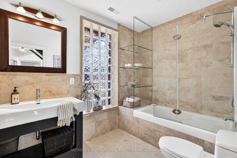 Photo 23 at 33 Beatrice Street, Bellwoods, Toronto