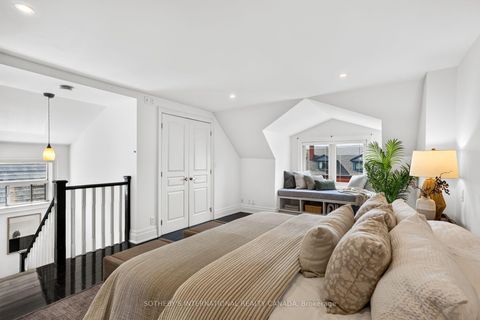 Photo 25 at 33 Beatrice Street, Bellwoods, Toronto