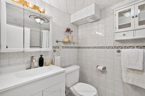Photo 36 at 33 Beatrice Street, Bellwoods, Toronto