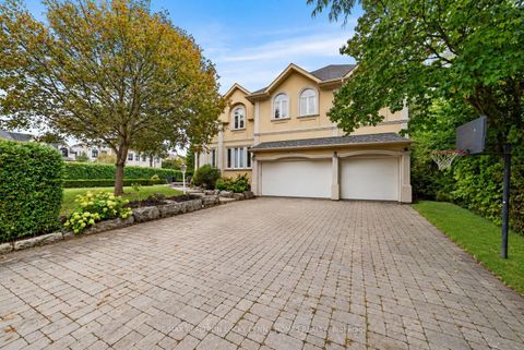 Photo 2 at 18 Donna Mae Crescent, Yorkhill, Vaughan