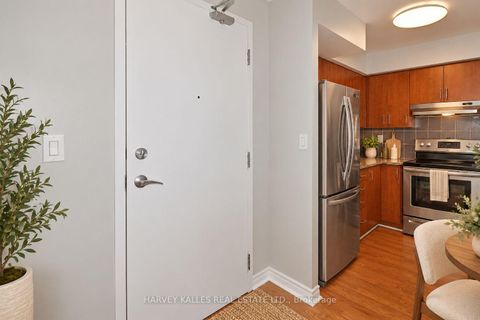 Photo 21 at 313 - 225 Wellesley Street E, South St. James Town, Toronto