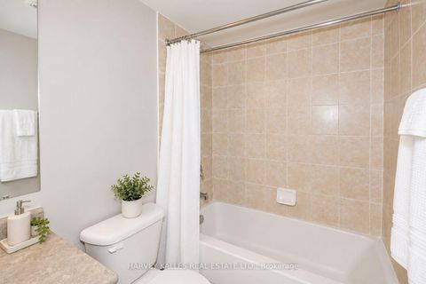 Photo 33 at 313 - 225 Wellesley Street E, South St. James Town, Toronto