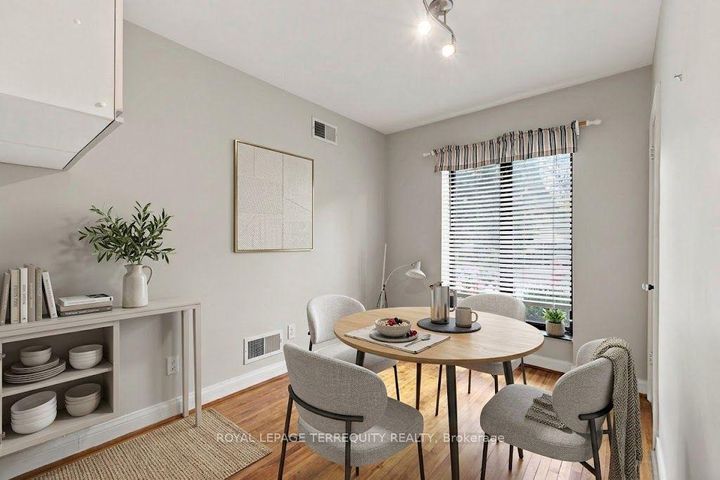 Photo 12 at 102 Anndale Drive, Willowdale East, Toronto