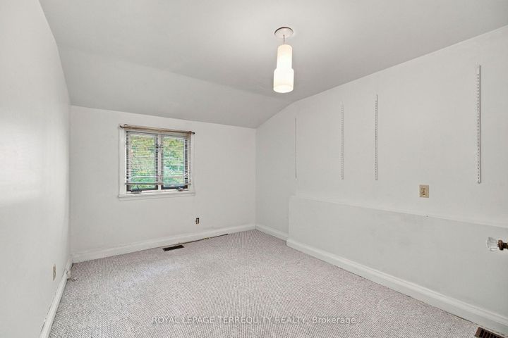 Photo 17 at 102 Anndale Drive, Willowdale East, Toronto