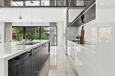 Photo 9 at 554 St Clements Avenue, Forest Hill North, Toronto