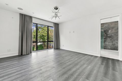 Photo 28 at 554 St Clements Avenue, Forest Hill North, Toronto