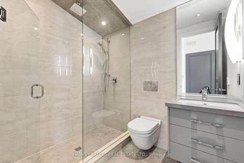 Photo 33 at 554 St Clements Avenue, Forest Hill North, Toronto