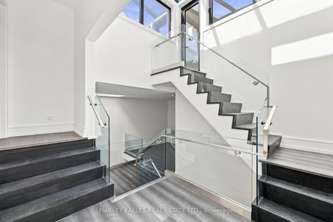 Photo 34 at 554 St Clements Avenue, Forest Hill North, Toronto