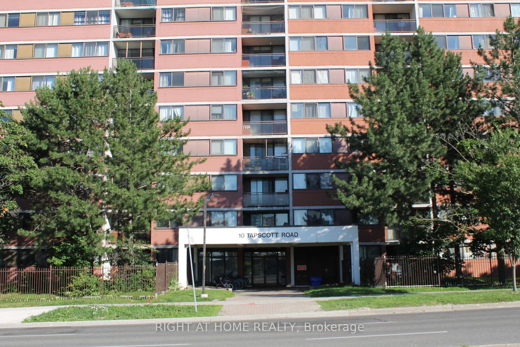 405 - 10 TAPSCOTT Road, Malvern, Toronto 