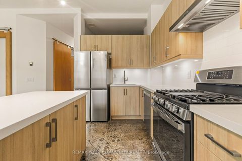 Photo 15 at 839 - 155 Dalhousie Street, Yonge Corridor, Toronto