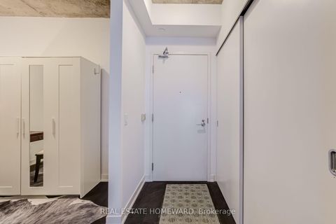 Photo 5 at 515 - 1030 King Street W, Niagara, Toronto