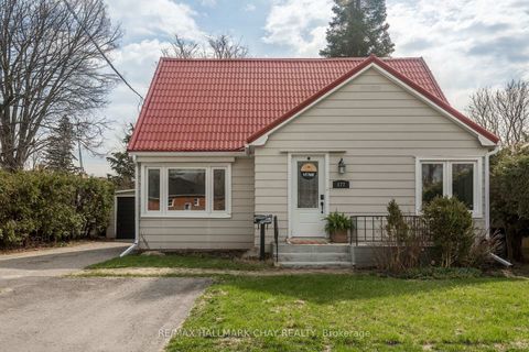 Photo 1 at 177 Duckworth Street, Codrington, Barrie