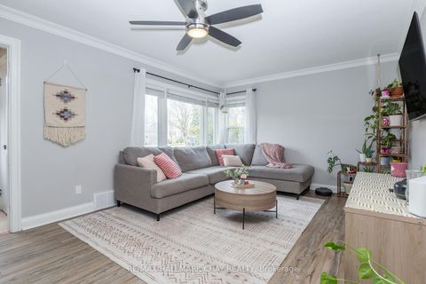 Photo 6 at 177 Duckworth Street, Codrington, Barrie