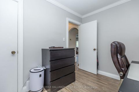 Photo 16 at 177 Duckworth Street, Codrington, Barrie