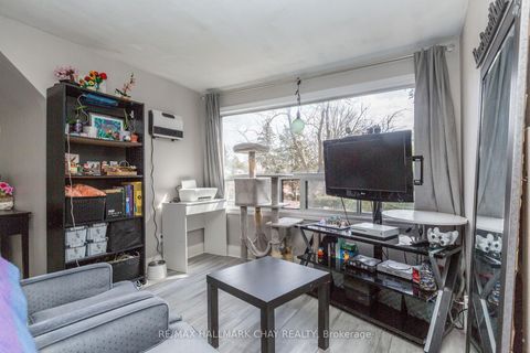 Photo 38 at 177 Duckworth Street, Codrington, Barrie