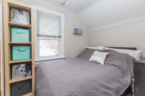 Photo 42 at 177 Duckworth Street, Codrington, Barrie