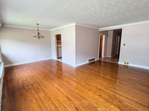 Photo 6 at 97 Overbrook Place, Bathurst Manor, Toronto