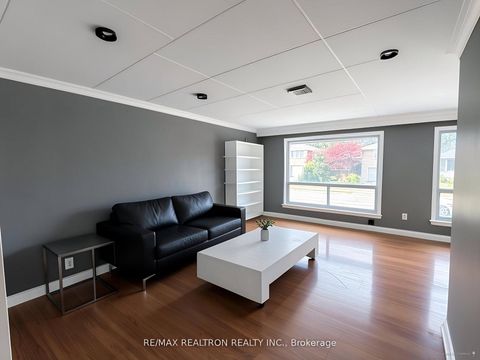 Photo 9 at 97 Overbrook Place, Bathurst Manor, Toronto