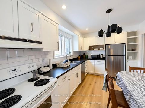 Photo 17 at 97 Overbrook Place, Bathurst Manor, Toronto