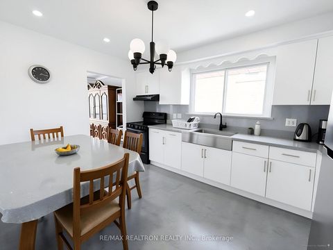 Photo 19 at 97 Overbrook Place, Bathurst Manor, Toronto