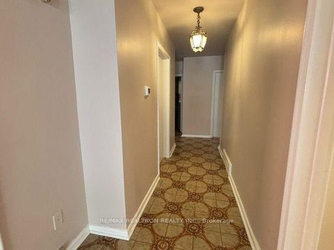 Photo 22 at 97 Overbrook Place, Bathurst Manor, Toronto