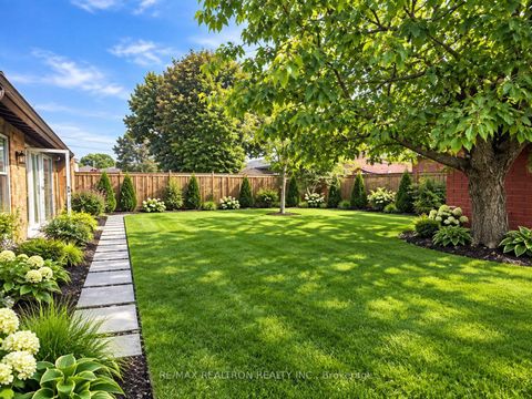 Photo 35 at 97 Overbrook Place, Bathurst Manor, Toronto