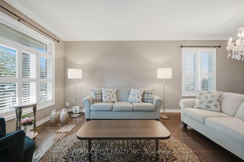 Photo 5 at 65 Burnhaven Avenue, Maple, Vaughan