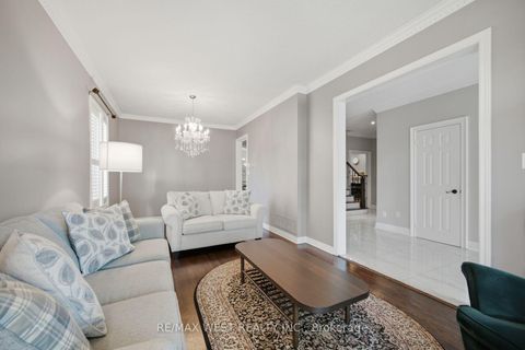 Photo 6 at 65 Burnhaven Avenue, Maple, Vaughan