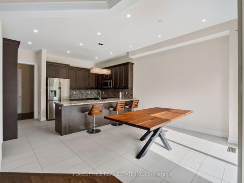 Photo 20 at 18 Hackwood Crescent, Aurora Grove, Aurora