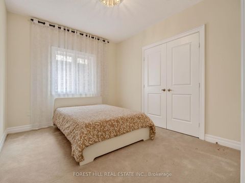 Photo 32 at 18 Hackwood Crescent, Aurora Grove, Aurora