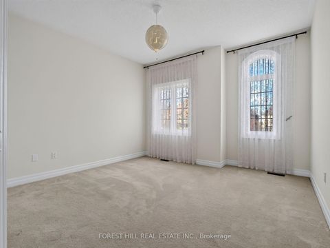 Photo 34 at 18 Hackwood Crescent, Aurora Grove, Aurora