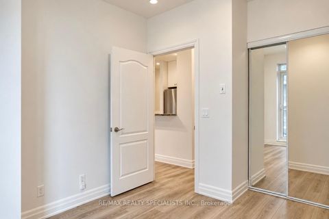 Photo 8 at 901 - 2119 LAKESHORE Boulevard W, Mimico, Toronto