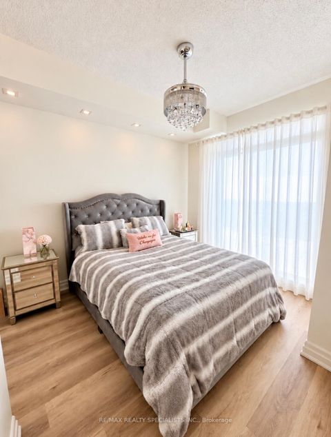 Photo 13 at 901 - 2119 LAKESHORE Boulevard W, Mimico, Toronto