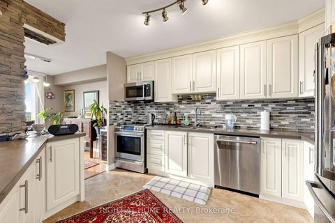 Photo 4 at 1116 - 15 Vicora Linkway, Flemingdon Park, Toronto