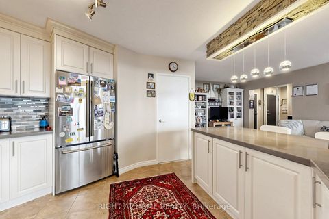 Photo 5 at 1116 - 15 Vicora Linkway, Flemingdon Park, Toronto