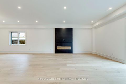 Photo 4 at 3 Amber Crescent, Maple Leaf, Toronto