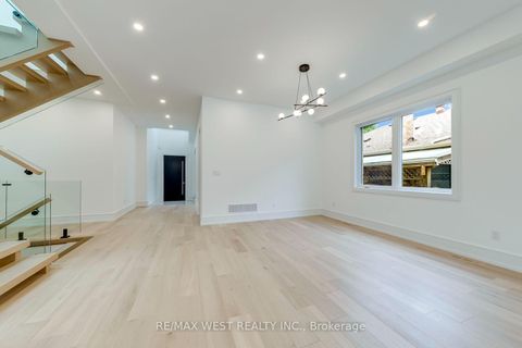 Photo 12 at 3 Amber Crescent, Maple Leaf, Toronto